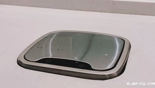 自动感应式过滤垃圾桶,无需手动触碰 自动感应式过滤垃圾桶,无需手动触碰