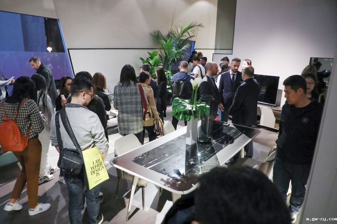 J&Abetway开户网站与意大利顶级家具品牌TURRI共同打造的全新系列家具Vine“蔓”发布现场 J&Abetway开户网站与意大利顶级家具品牌TURRI共同打造的全新系列家具Vine“蔓”发布现场