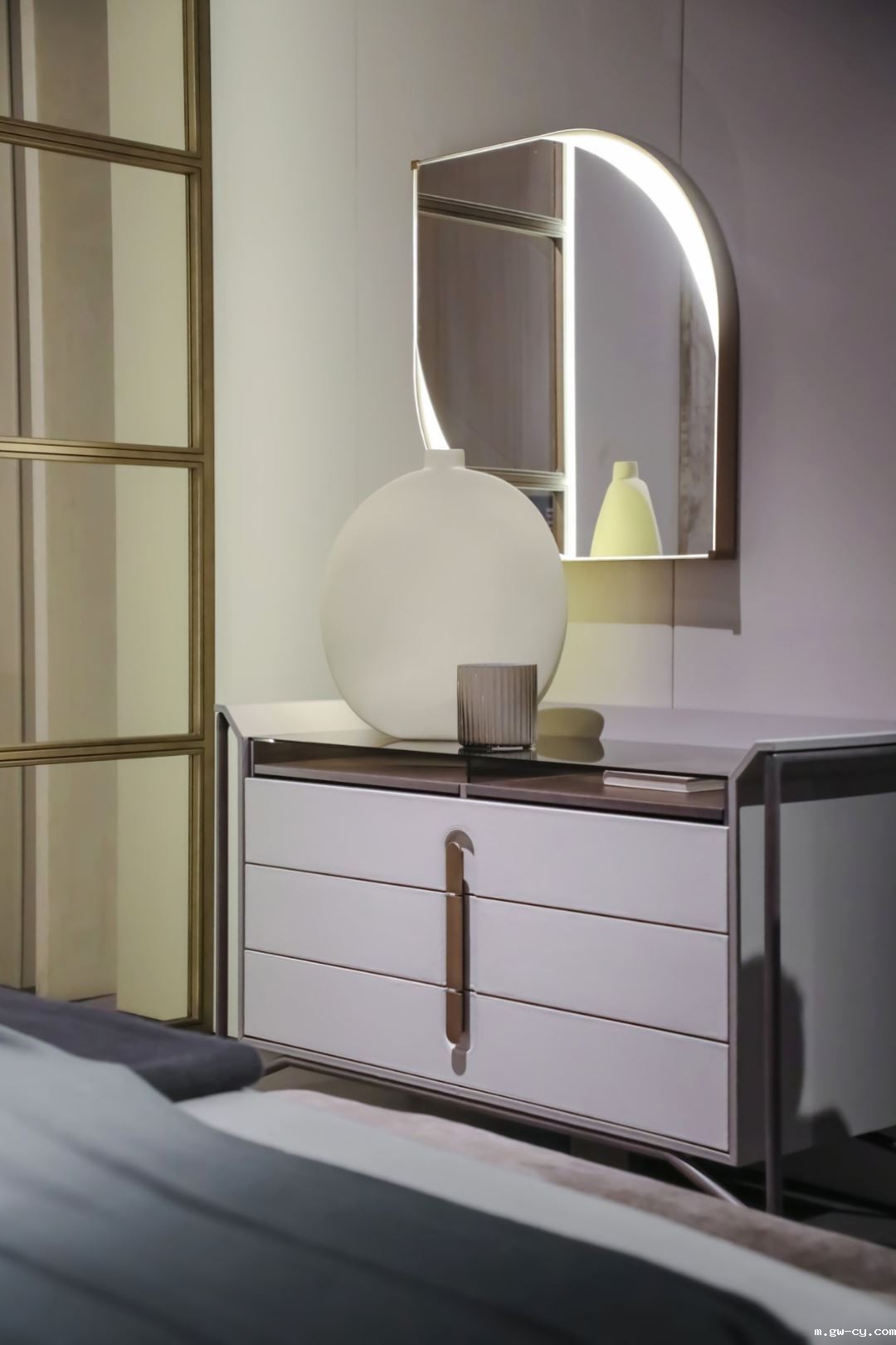 J&Abetway开户网站董事长、总设计师姜峰先生家具设计作品Vine“蔓”系列新品 J&Abetway开户网站董事长、总设计师姜峰先生家具设计作品Vine“蔓”系列新品