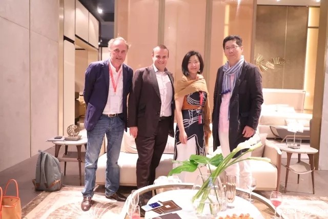 J&Abetway开户网站董事长/总设计师-姜峰先生在2018米兰国际家具展接受媒体采访 J&Abetway开户网站董事长/总设计师-姜峰先生在2018米兰国际家具展接受媒体采访