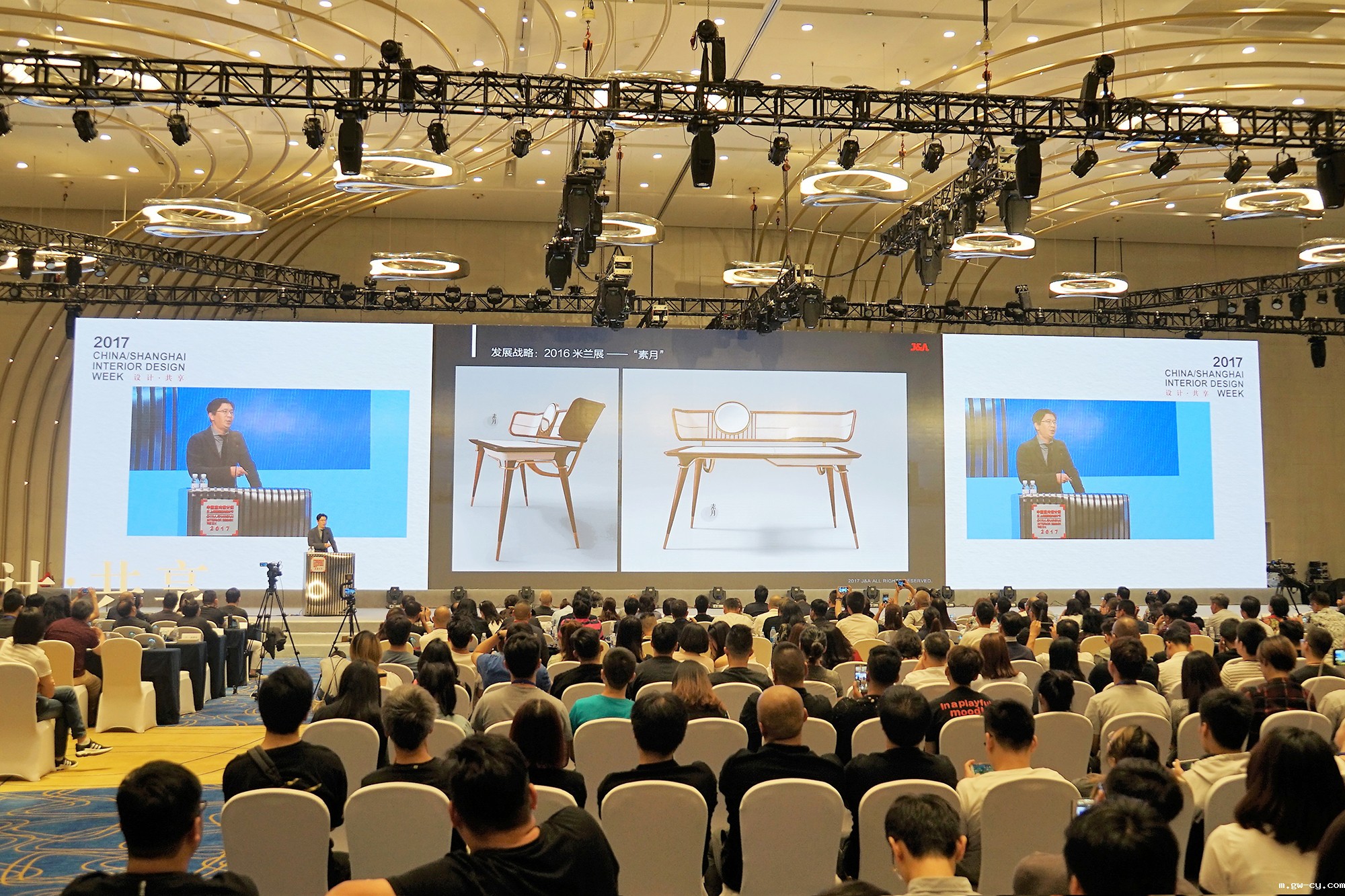 J&Abetway开户网站董事长/总设计师姜峰先生演讲 J&Abetway开户网站董事长/总设计师姜峰先生演讲