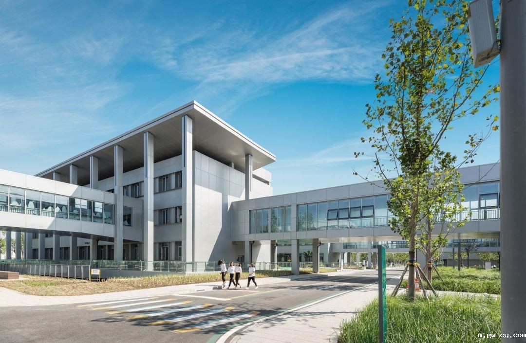 J&Abetway开户网站参与设计项目 General Secretary Xi Jinping inspects Xiong'an Citizens Service Center designed by J&A