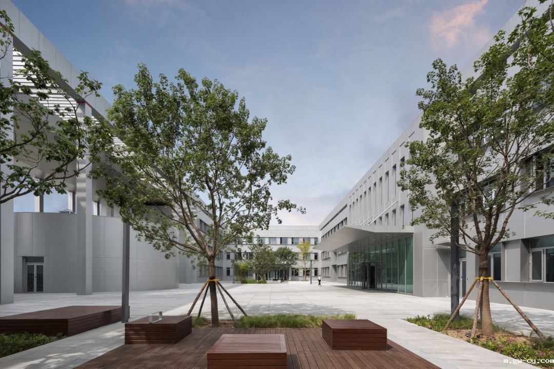 J&Abetway开户网站参与设计项目 General Secretary Xi Jinping inspects Xiong'an Citizens Service Center designed by J&A