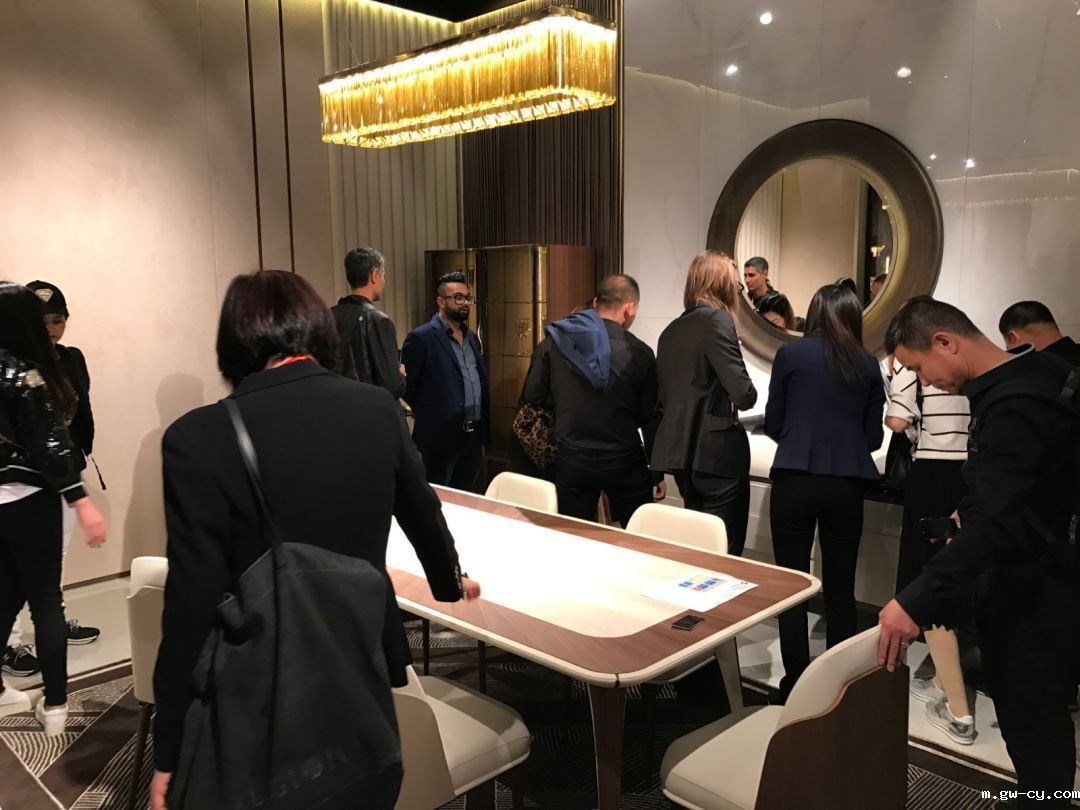 2017年 J&Abetway开户网站 x TURRI 首次合作