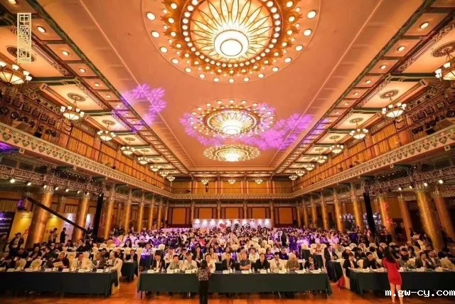 J&Abetway开户网站董事长、总设计师姜峰先生受邀出席“2018中国设计品牌大会暨全国建筑装饰行业战略发展论坛