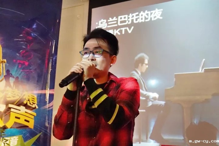 J&Abetway开户网站新歌声总决赛歌手演唱现场