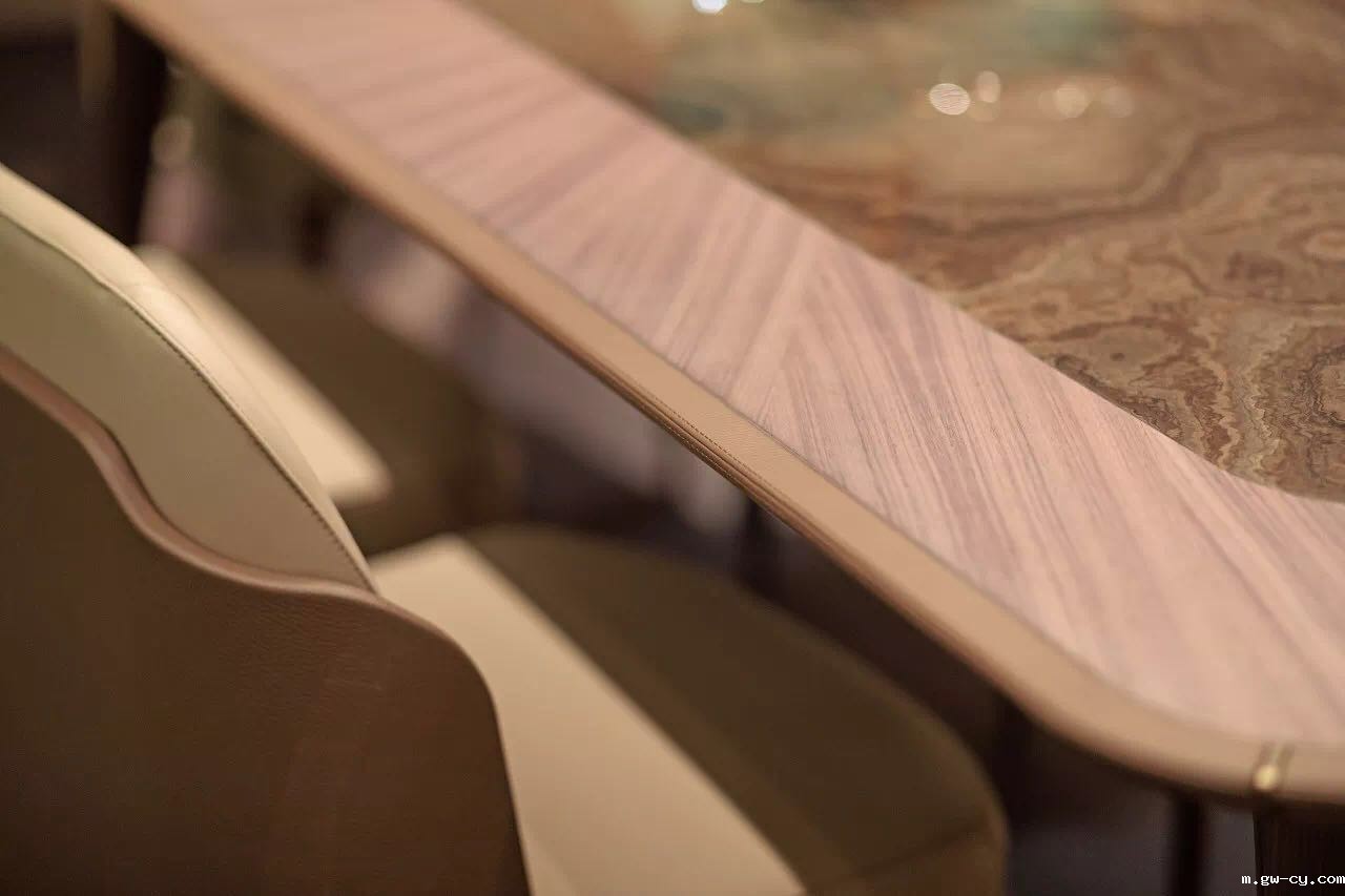 J&Abetway开户网站董事长、总设计师姜峰先生设计作品-Melting Light “铄”客厅系列